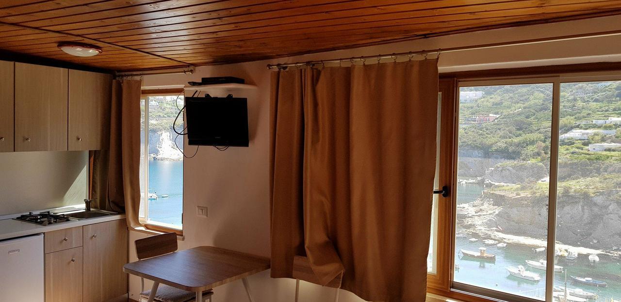 L'Incanto Di Cala Feola Ponza Bagian luar foto